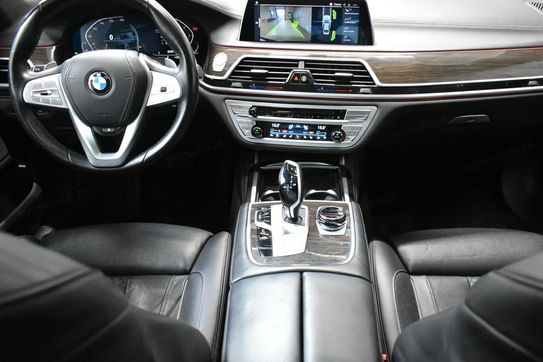 BMW Seria 7 740d xDrive