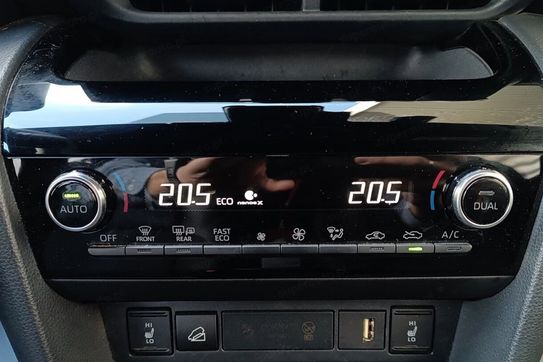 Toyota Yaris Cross 1.5 Hybrid  Adventure 4X4