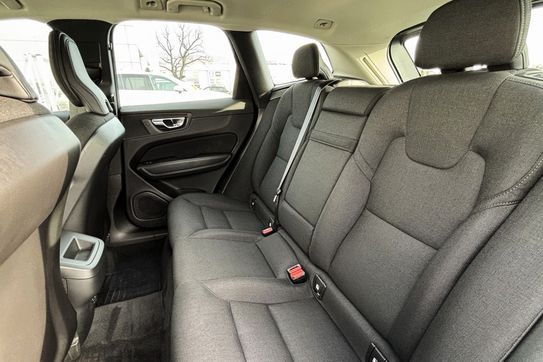 Volvo XC60 B4 D Momentum Pro