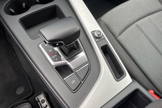 Audi A4 35 TFSI Advanced
