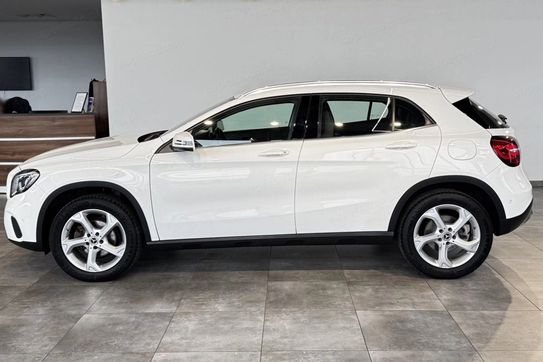 Mercedes GLA 200