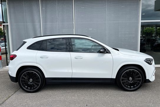 Mercedes GLA 220 4-Matic AMG Line