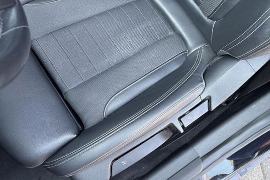 BMW Seria 3 320i Sport Line