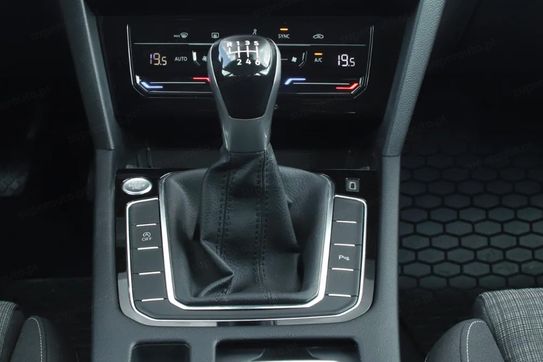 Volkswagen Passat 1.5 TSI EVO Business