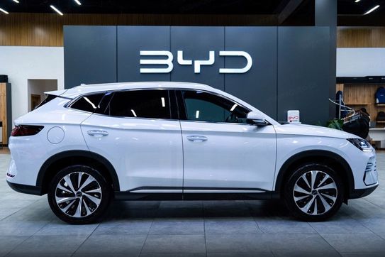 BYD Seal U DM-i  Design AWD