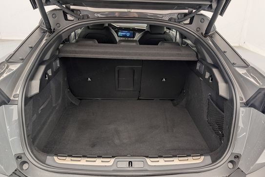 Peugeot 408 GT 1.2 mHEV e-DCS6