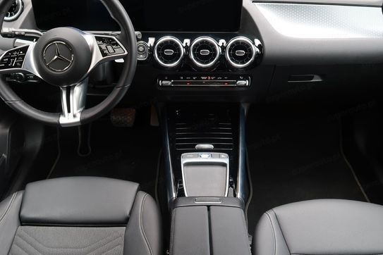 Mercedes GLA 200 Progressive