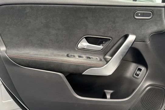 Mercedes Klasa A 180 AMG Line 7G-DCT
