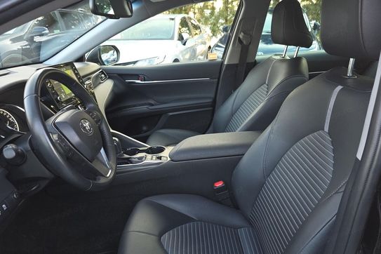 Toyota Camry 2.5 Hybrid Prestige