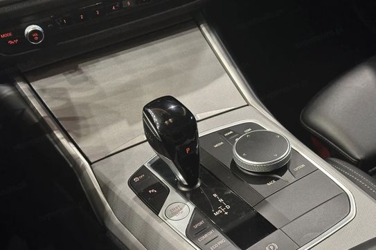 BMW Seria 3 Touring 318d Advantage