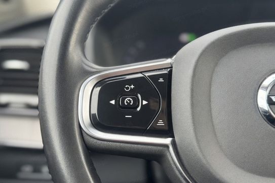 Volvo XC90 T8 AWD Plug-In Hybrid Plus Dark 7os aut