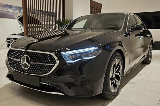 Mercedes Klasa E 200 Avantgarde