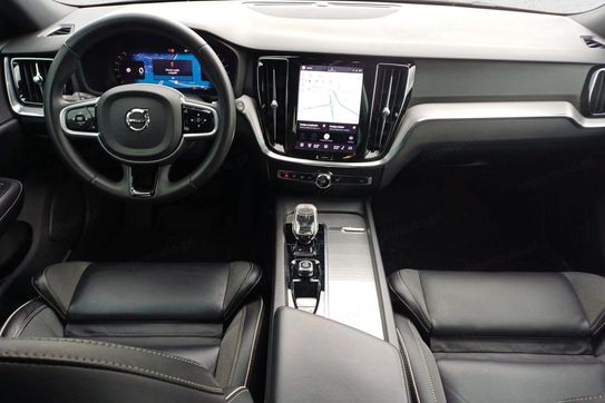 Volvo V60 B4 D Plus Dark aut