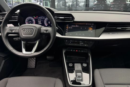 Audi A3 35 TFSI mHEV S Line S tronic