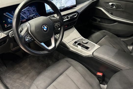 BMW Seria 3 320d xDrive mHEV aut