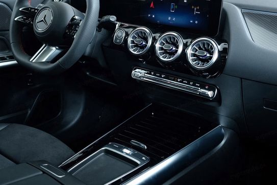 Mercedes GLA 220 4-Matic AMG Line