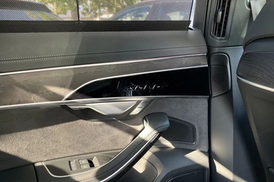 Audi A8 50 TDI quattro