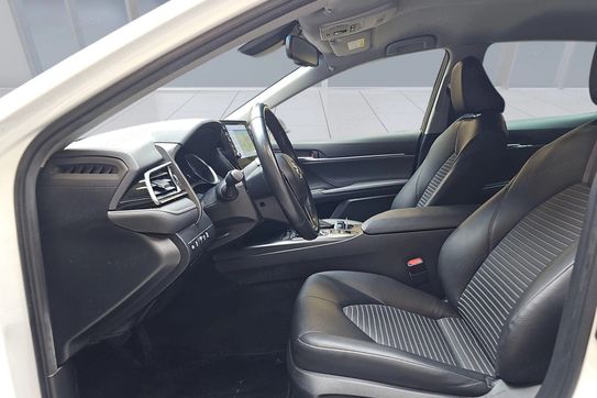 Toyota Camry 2.5 Hybrid Prestige
