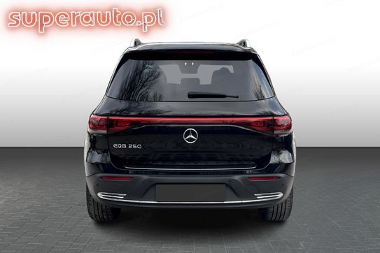 Mercedes EQB 250