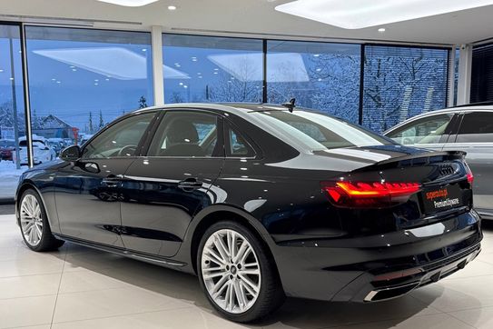 Audi A4 35 TFSI mHEV S Line S tronic