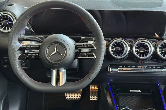 Mercedes GLB 200 AMG Line