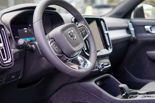 Volvo XC40 B4 Plus Dark