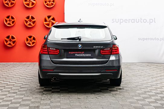 BMW Seria 3 320d 2.0 Modern Line
