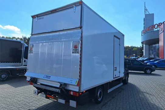 Iveco Daily 35S18 Kontener 8EP + Winda