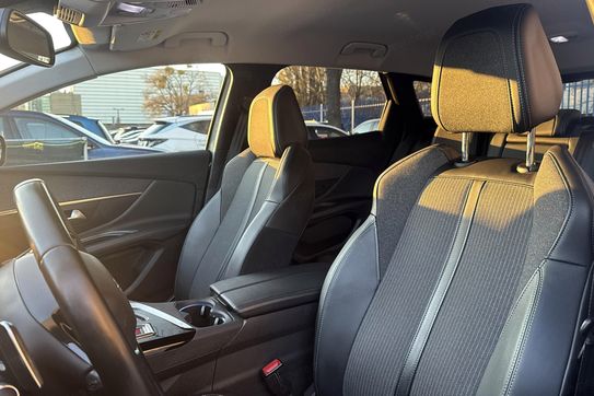Peugeot 3008 Allure 1.5 BlueHDi  S&S EAT8