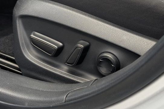 Toyota Camry Hybrid Comfort