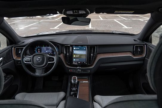 Volvo XC60 B4 D AWD Plus Bright aut