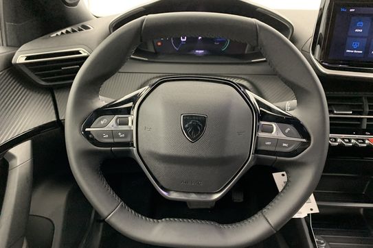 Peugeot 2008 ALLURE 1.2 mHEV e-DCS6