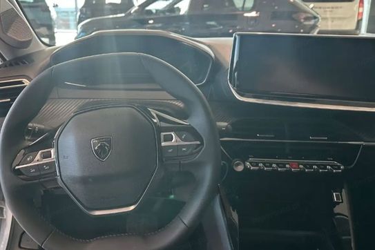 Peugeot 208 Edition e-DCS6 1.2 mHEV