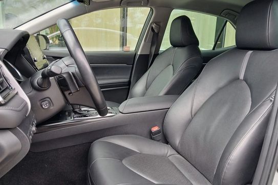 Toyota Camry Hybrid Comfort