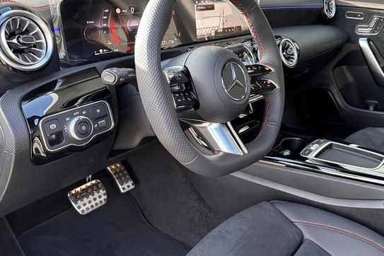 Mercedes CLA 200 AMG Line