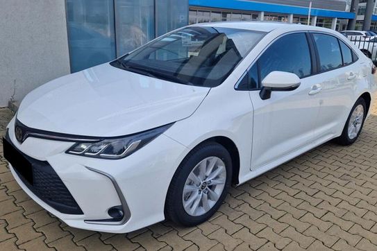 Toyota Corolla Comfort 1.5 benzyna