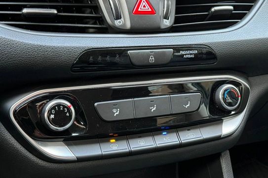 Hyundai i30 1.5 T-GDI 48V Modern