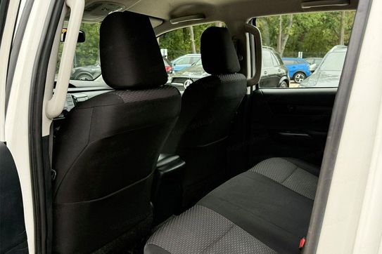 Toyota HiLux Double Cab DLX 4x4