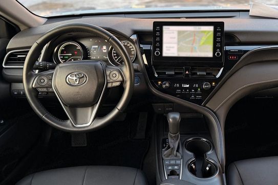 Toyota Camry 2.5 Hybrid Prestige