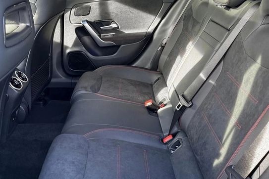 Mercedes CLA 200 AMG Line Shooting Brake