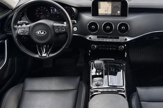 Kia Stinger 2.0 T-GDI L