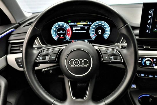 Audi A4 40 TFSI mHEV quattro S Line S tronic