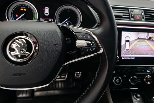 Skoda Superb 1.4 TSI Plug-In Hybrid L&K DSG