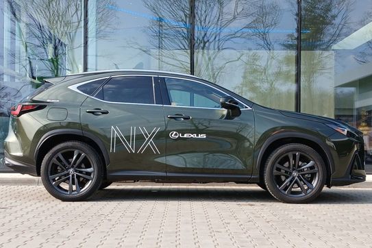Lexus NX 450h+ Prestige AWD