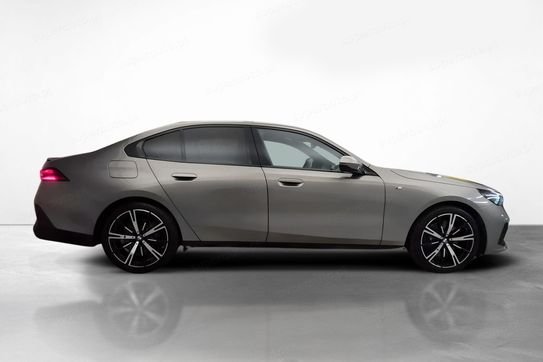 BMW Seria 5 540d xDrive mHEV M Sport aut