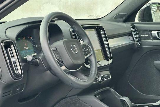 Volvo XC40 B3 Plus Dark aut