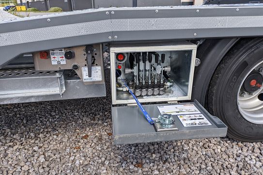MAN TGL 12.250 4x2 Autotransporter