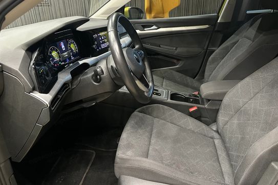 Volkswagen Golf 1.5 TSI DSG