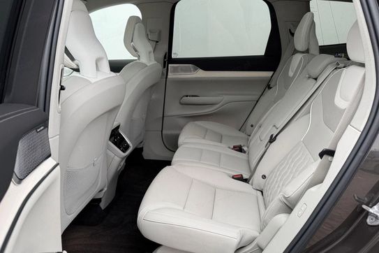 Volvo EX90 111kWh Twin Performance AWD Ultra 7 os