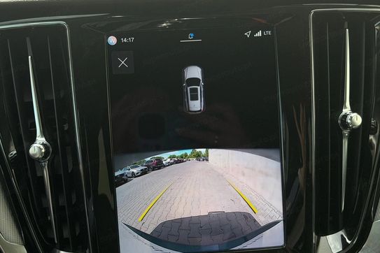 Volvo V60 T6 AWD Plug-In Hybrid Core